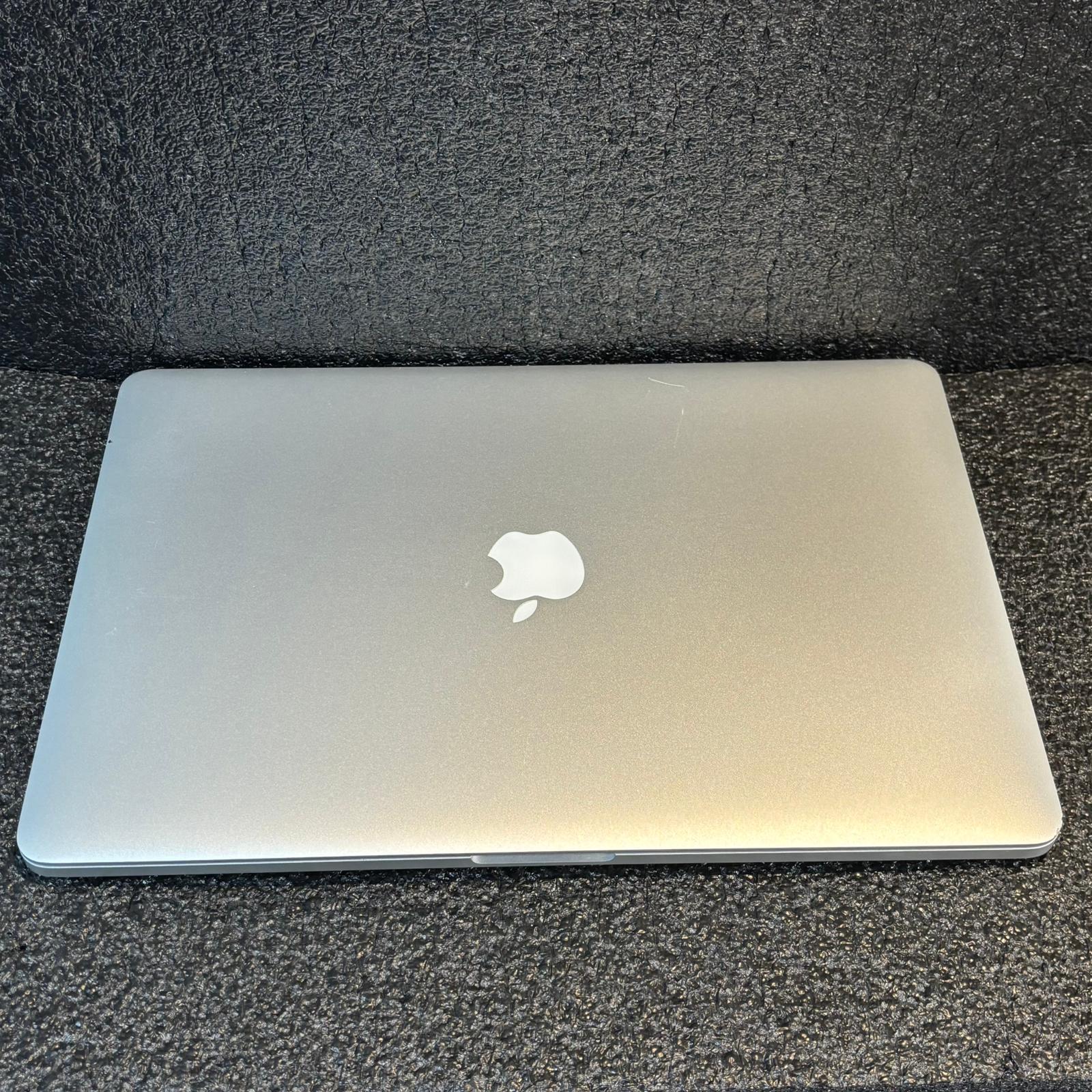 Apple MacBook Pro 15-inch Retina Late 2013 - Image 4